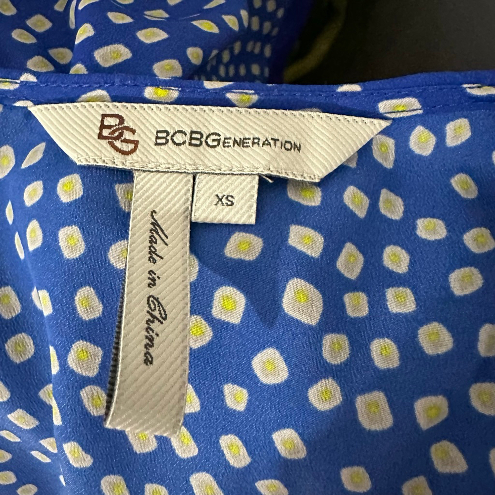 Women's BCBGeneration Blue Yellow Polka Dot Peplum Blouse XS Pockets Zip Up - Picture 12 of 13